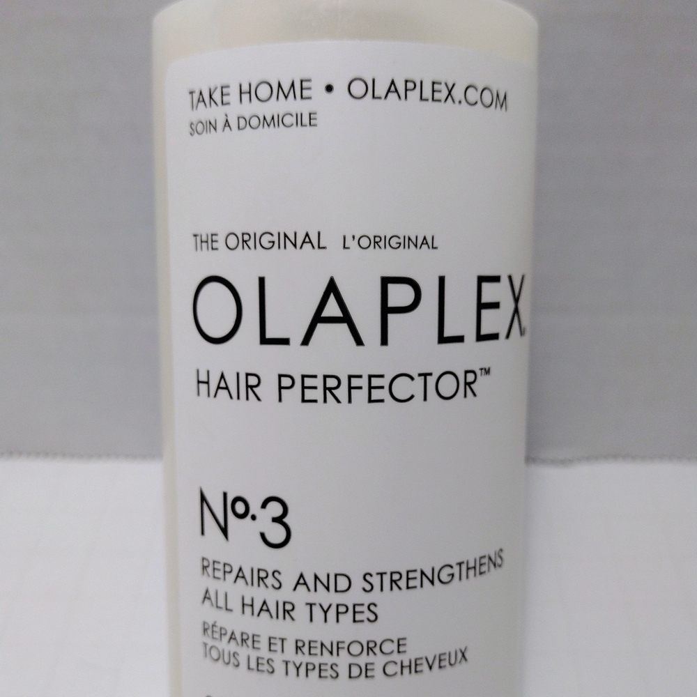 OLAPLEX No. 3 Hair Perfector - White